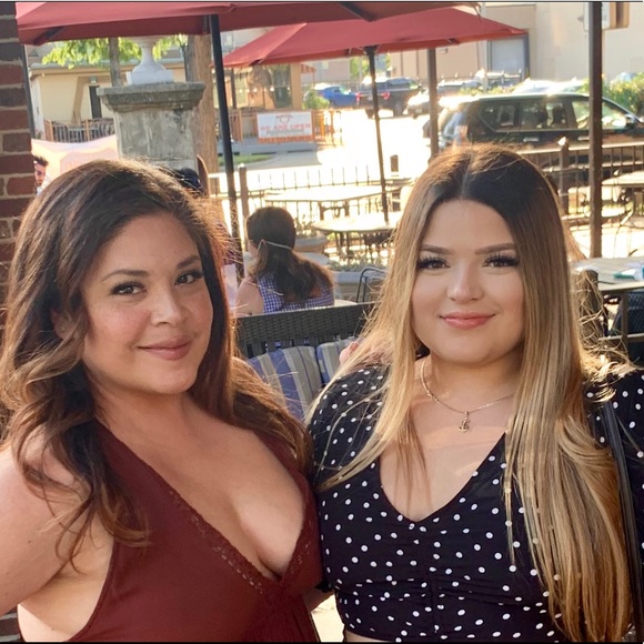 Meet the Posher - Picture 6 of 7